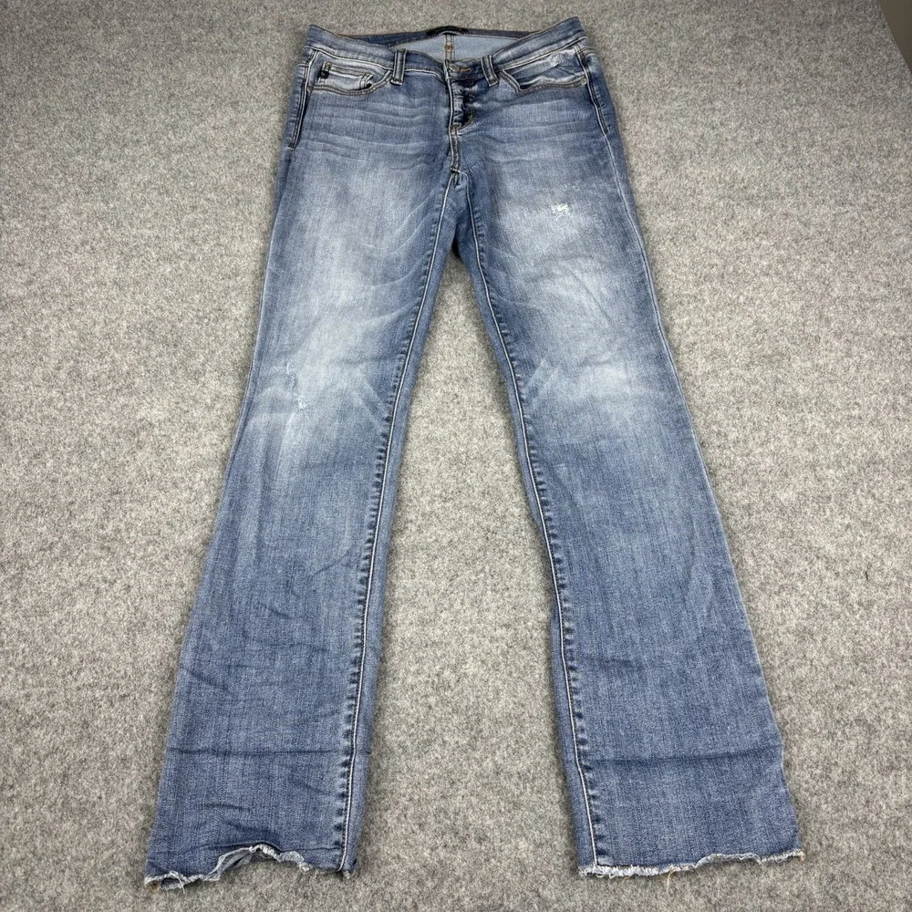 Judy Blue Jeans Women's 11/30 Straight Leg Distressed Medium Wash Blue Denim EUC